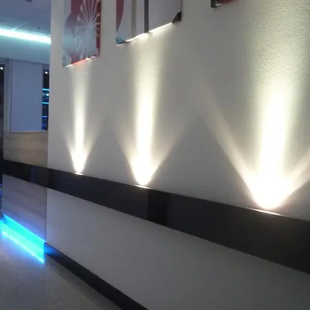 Hotel Garni Consul 3*