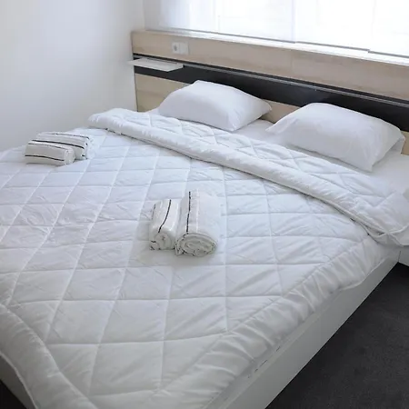 Hotel Garni Consul 3*