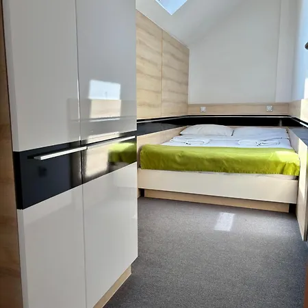 Garni Consul 3* Ni