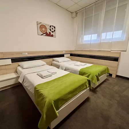 Garni Consul Hotel 3*