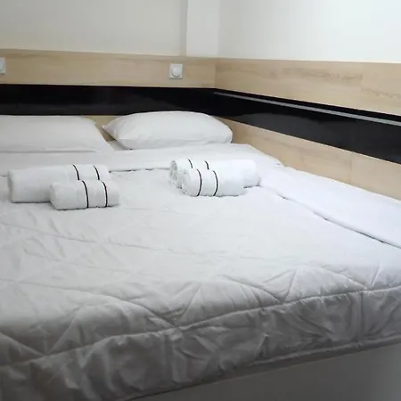 Hotel Garni Consul 3*